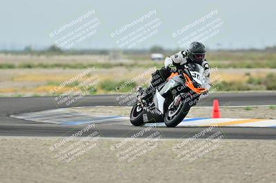 media/Apr-18-2025-TrackDaz (Fri) [[45f5874c44]]/C Group/Session 1 (Turn 7)/